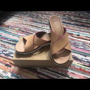 Ugg Kari Sandal